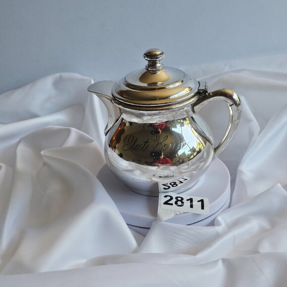 Vintage Quadruple Plate Creamer Pitcher Wm. A. Rogers “State House” Engraved - Picture 11 of 11